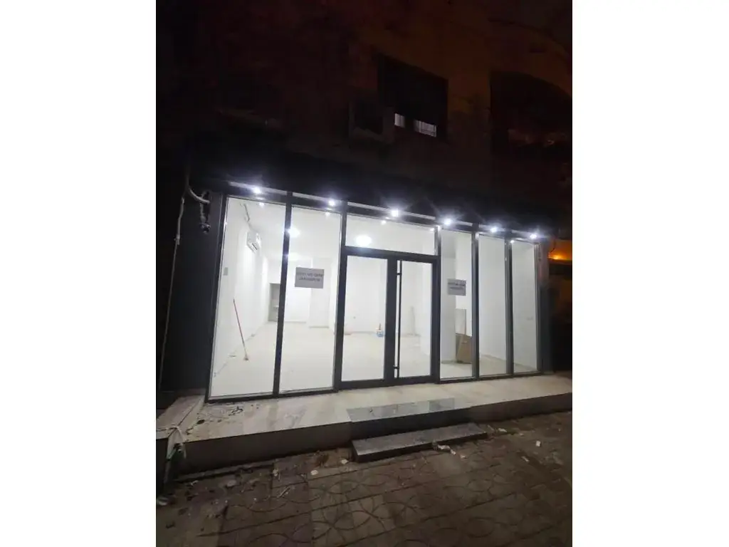 Brendësia, dyqan 50 m² në shitje në Don Bosko, Tiranë