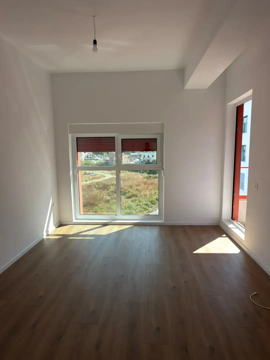 Wohnzimmer, Wohnung 1+1 zu verkaufen in Ali Demi, Tirana, 60 m²
