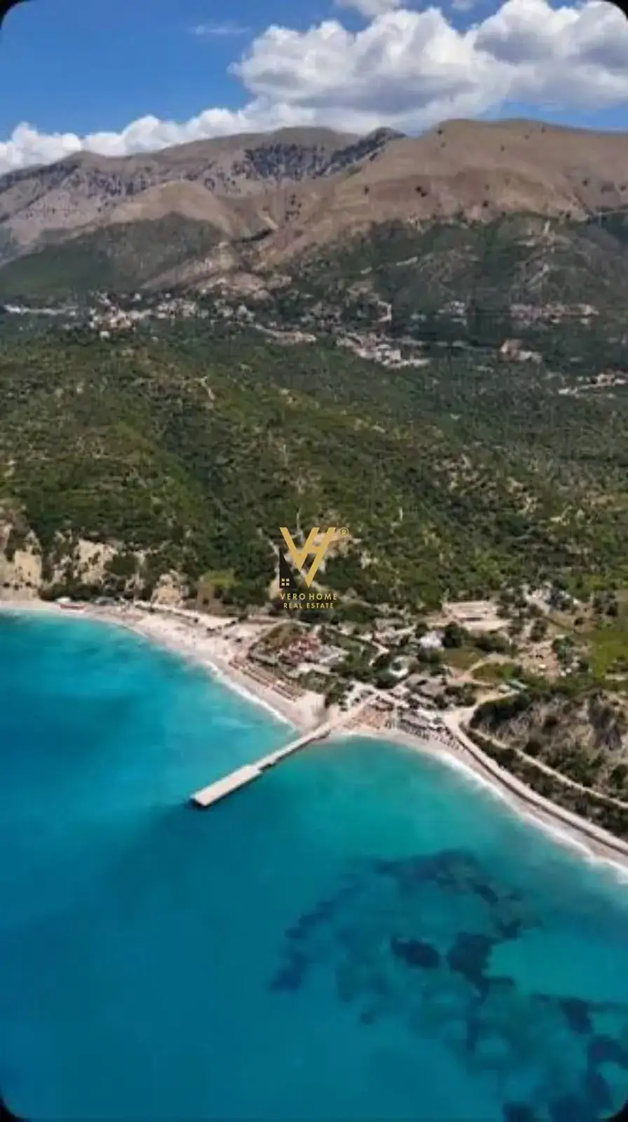 Parcela, tokë tjetër 2,300 m² në shitje në Vlorë