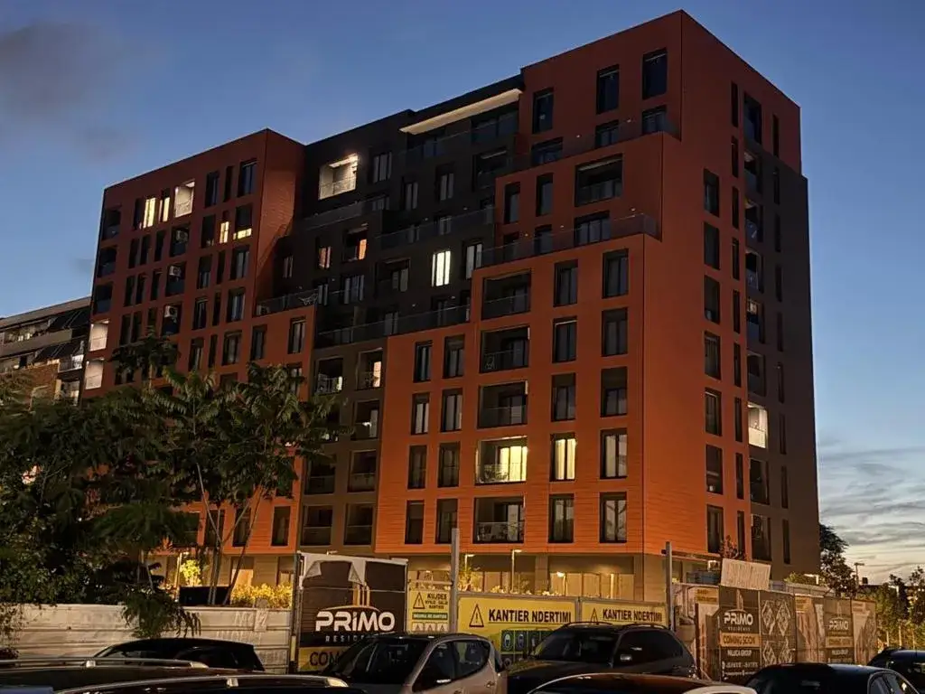 Gebäude, Wohnung 2+1 zu verkaufen in Don Bosko, Tirana, 84 m²