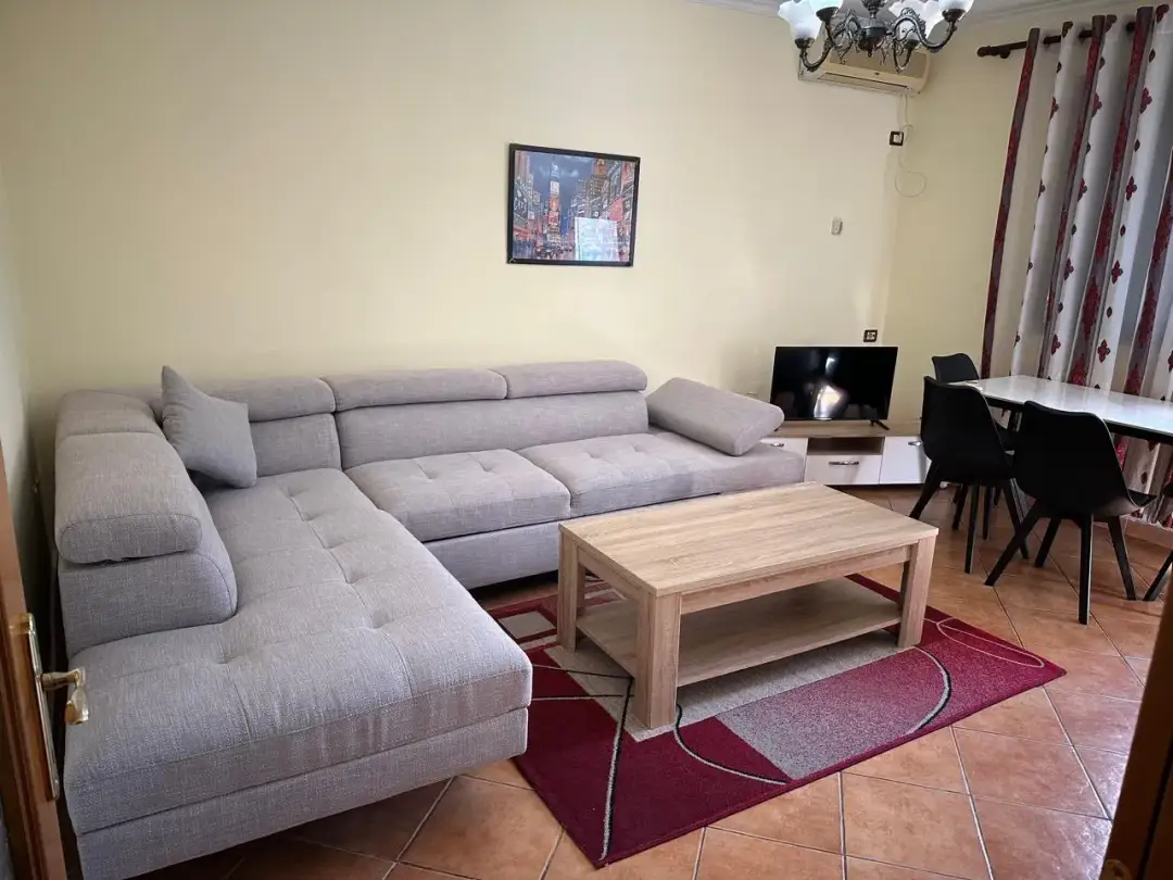 Living room, 1+1 apartment for rent in Laprakë, Tirana, 64 m²