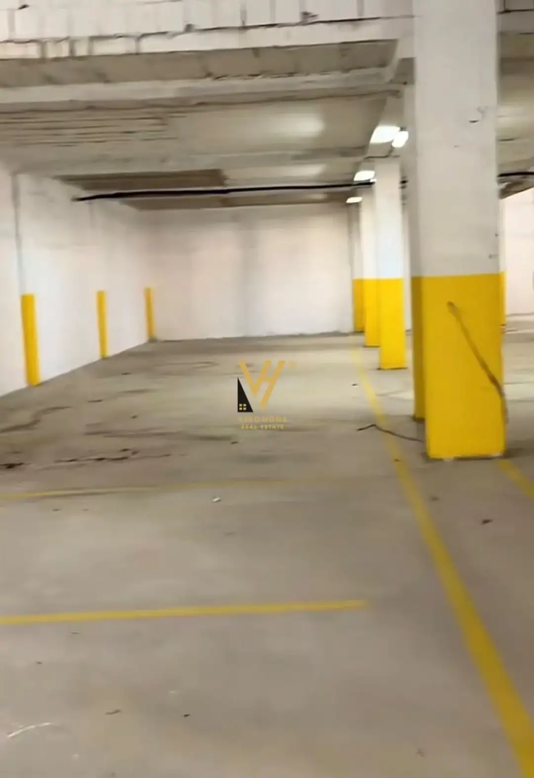 Extérieur, entrepôt 421 m² à vendre à Tirana
