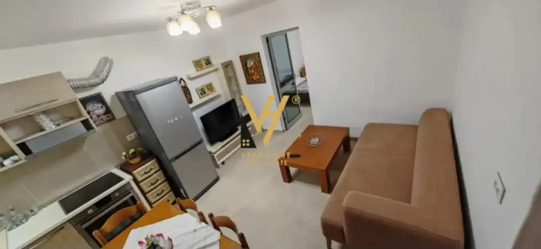 Soggiorno, appartamento 3+1 in affitto a Selitë, Tirana, 110 m²