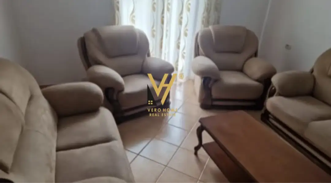 Soggiorno, appartamento 3+1+2 in affitto a Tirana, 115 m²