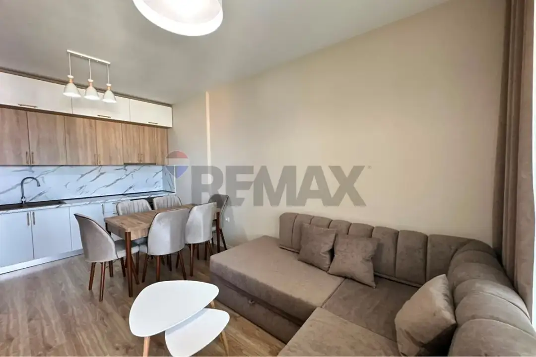 Living room, 2+1+2 apartment for rent in Laprakë, Tirana, 83 m²