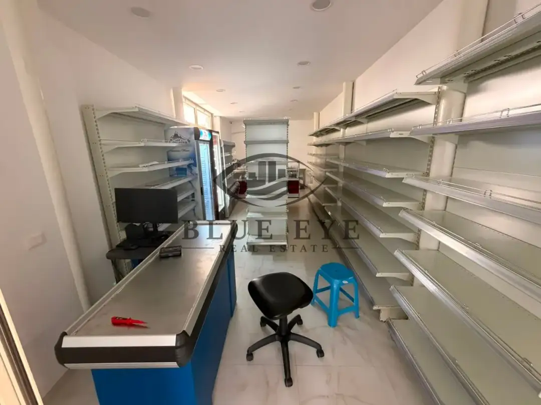 Εσωτερικό, κατάστημα 60 m² προς ενοικίαση στο Δυρράχιο