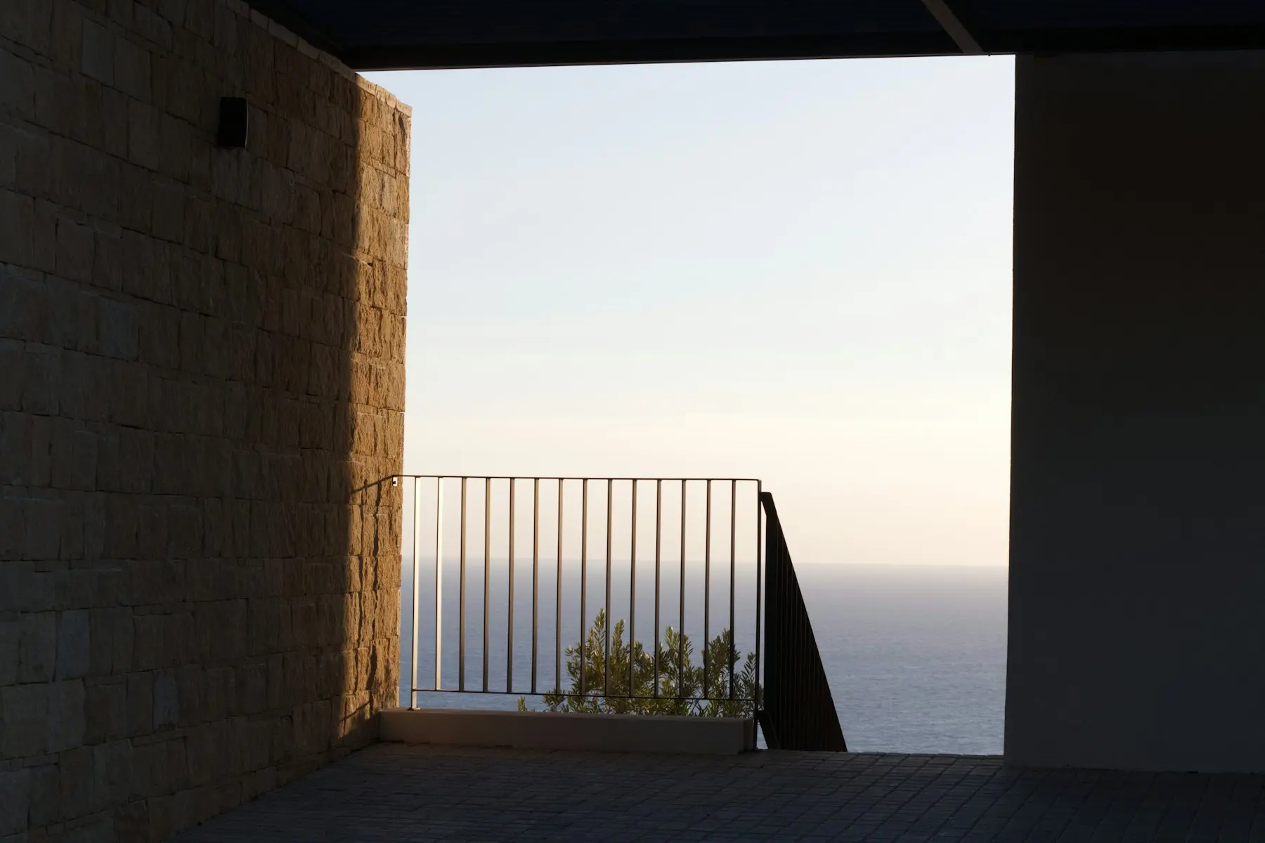 Balcone — Monolocale 1+0 ristrutturato a Pogradec