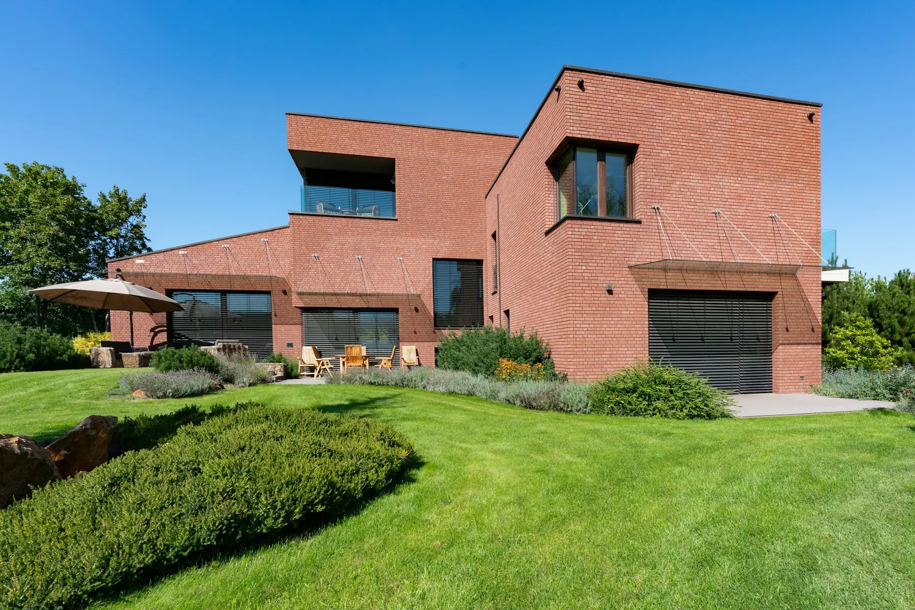 Terrazzo — Casa indipendente 3+1 a Fier