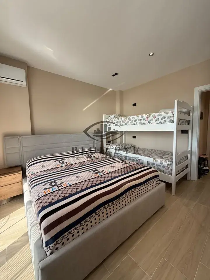 Brendësia, apartament 1+1 në shitje në Plazh, Durrës