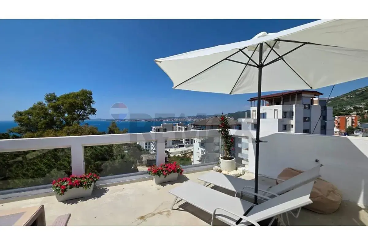 Intérieur, penthouse 2+1 à vendre à Uji i Ftohtë, Vlora