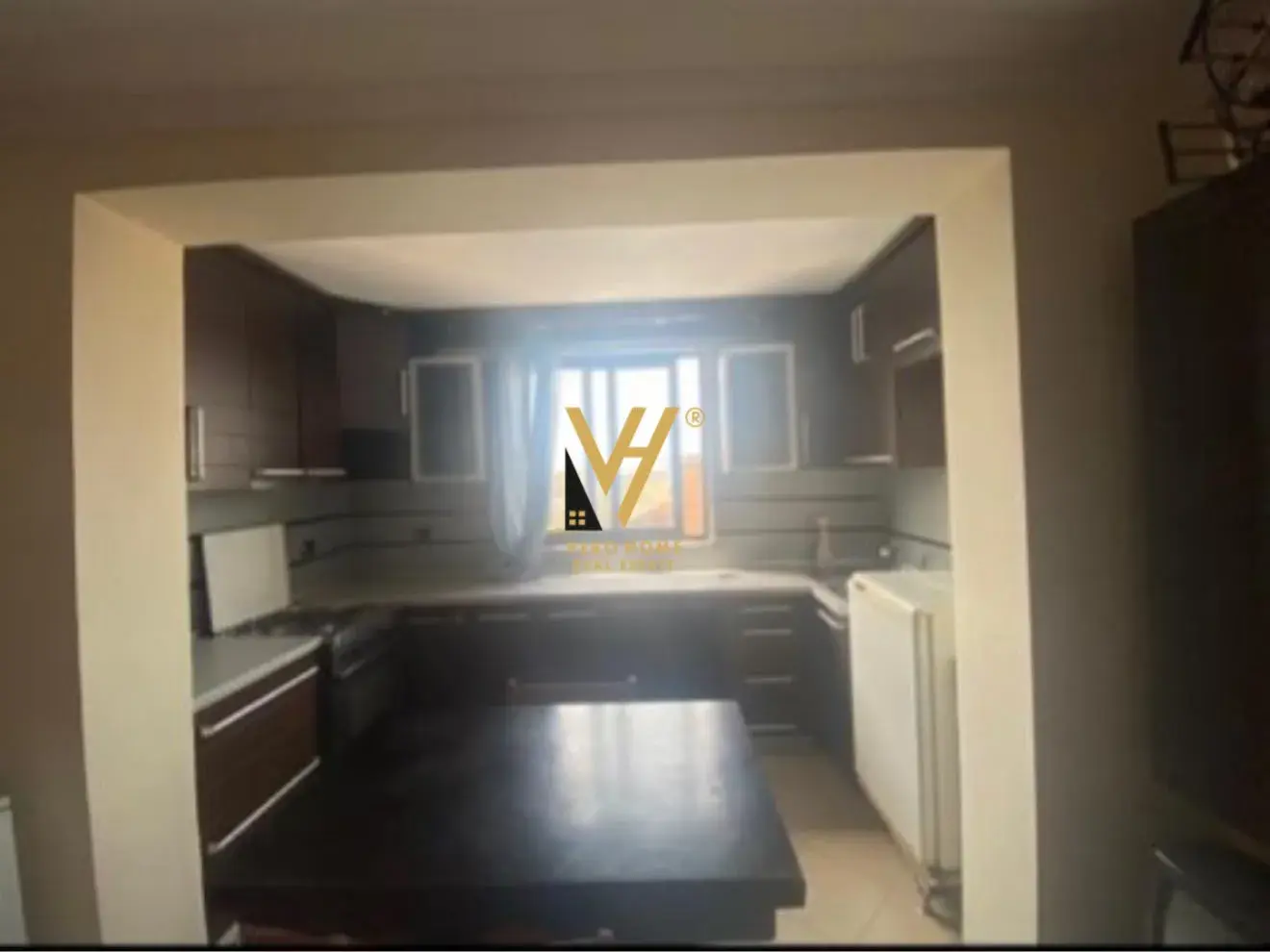 Balkon, Wohnung 2+1 zu vermieten in Tirana