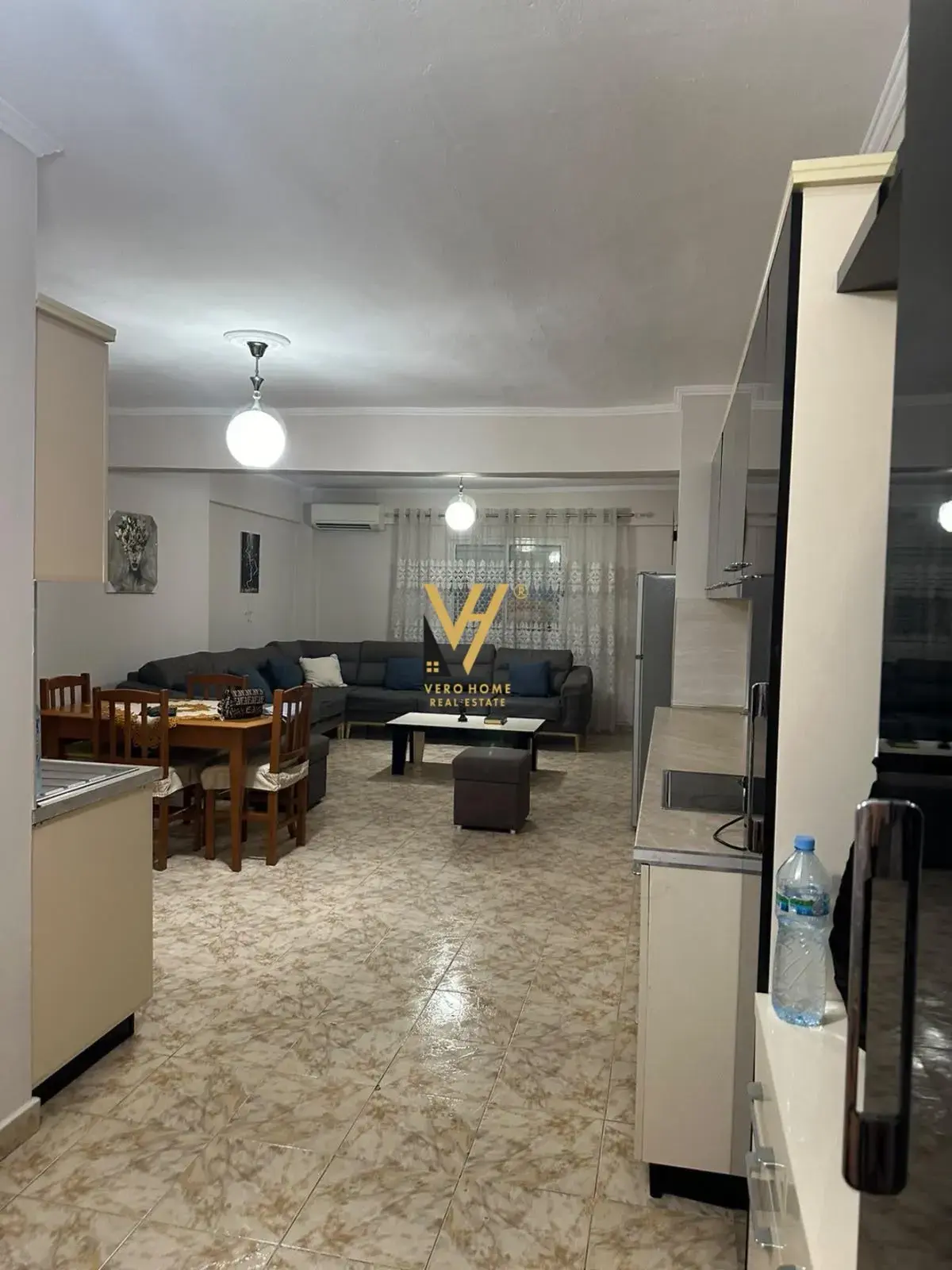 Wohnzimmer, Wohnung 2+1 zu vermieten in Laprakë, Tirana