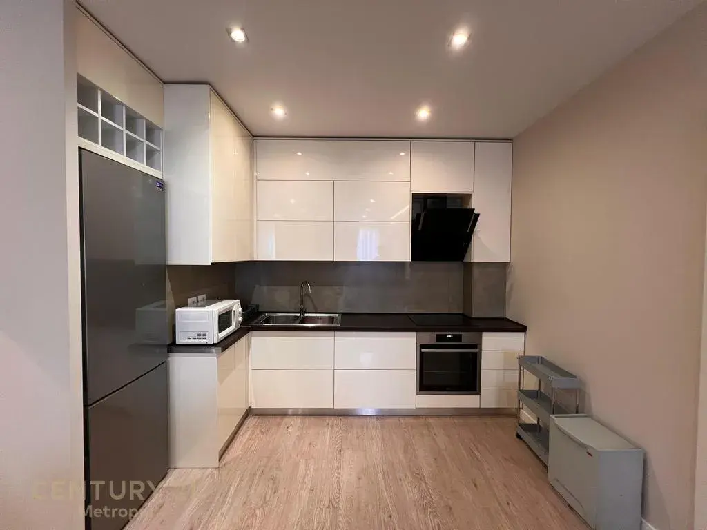 Intérieur, appartement 3+1 à louer à Don Bosko, Tirana