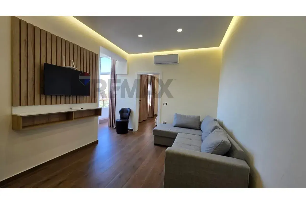 Brendësia, apartament 1+1 me qira në Lungomare, Vlorë