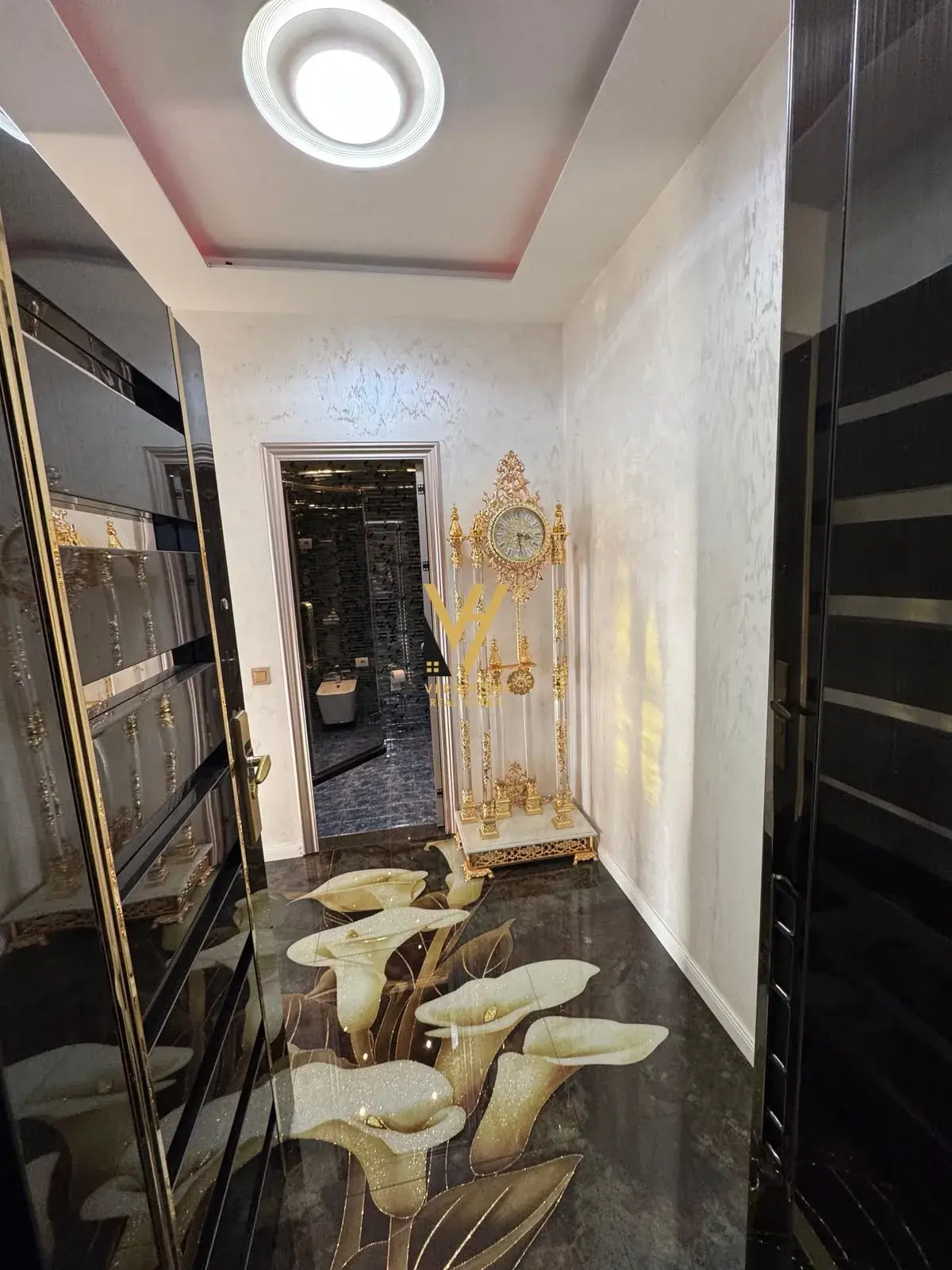 Balkon, Wohnung 1+1 zu vermieten in Tirana