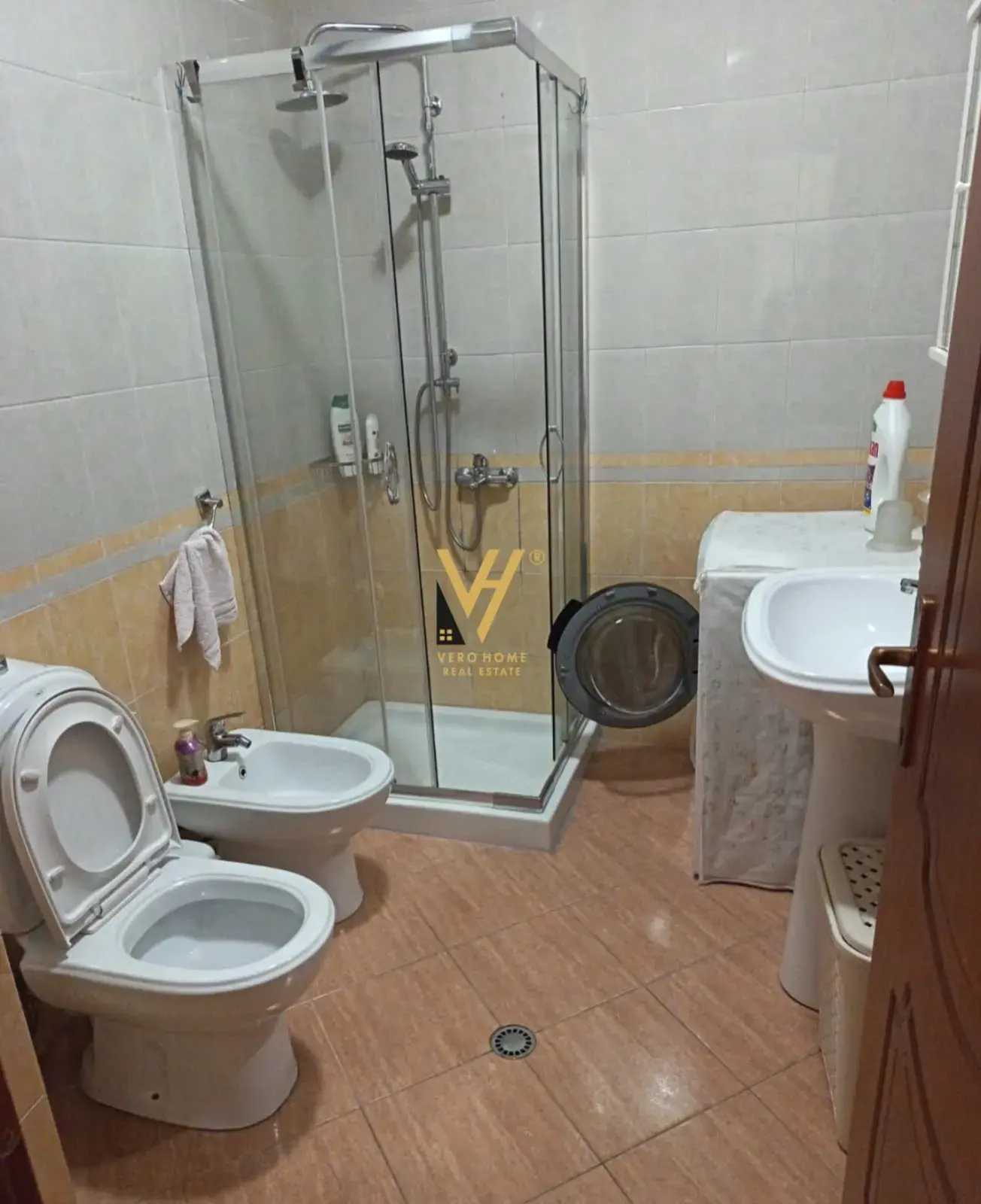 Balkon, Wohnung 1+1 zu vermieten in Kopshti Botanik, Tirana