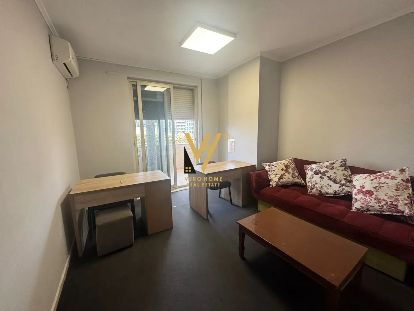 Innenansicht, Wohnung 4+2+2 zu verkaufen in Kopshti Botanik, Tirana