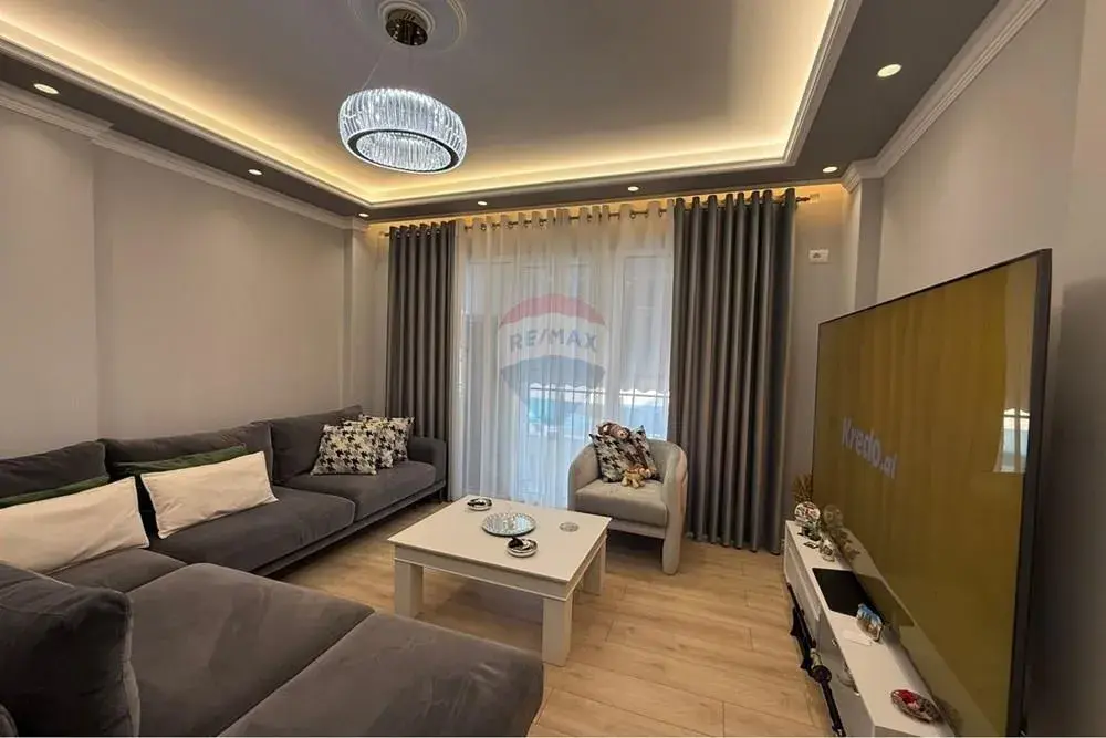 Salon, appartement 3+1+2 à vendre à Kopshti Botanik, Tirana