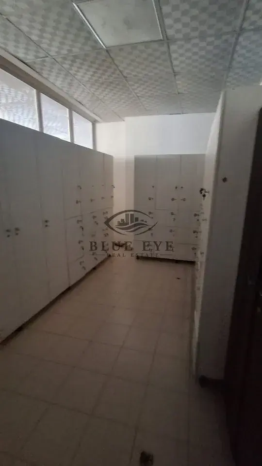 Εξωτερικό, γραφείο 1.400 m² προς ενοικίαση στο Δυρράχιο