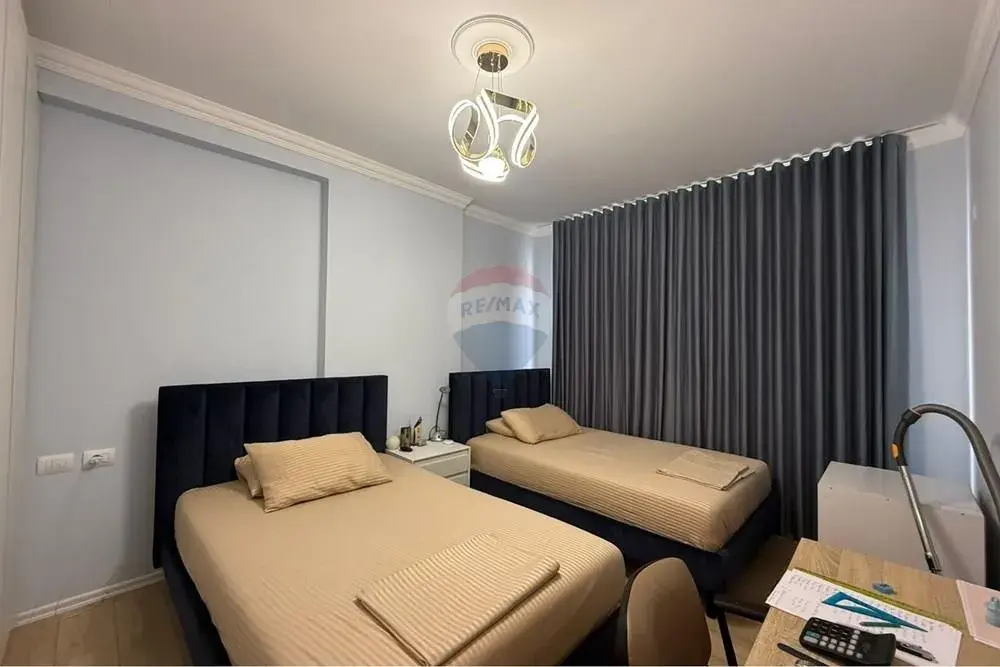 Chambre, appartement 3+1+2 à vendre à Kopshti Botanik, Tirana