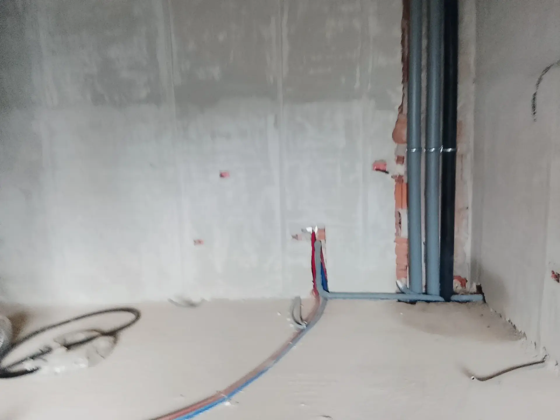 Gebäude, Wohnung 1+1 zu verkaufen in Sauk, Tirana