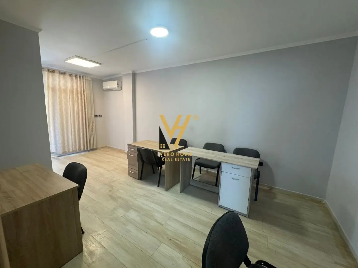 Badezimmer, Wohnung 4+2+2 zu verkaufen in Kopshti Botanik, Tirana