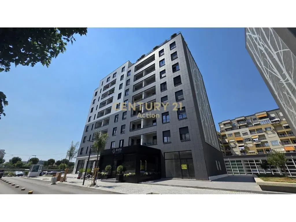 Außenansicht, Ladenlokal 55 m² zu verkaufen in Bulevardi i Ri, Tirana