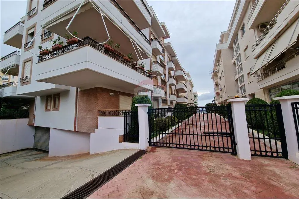 Balcony, 2+1 apartment for sale in Uji i Ftohtë, Vlora