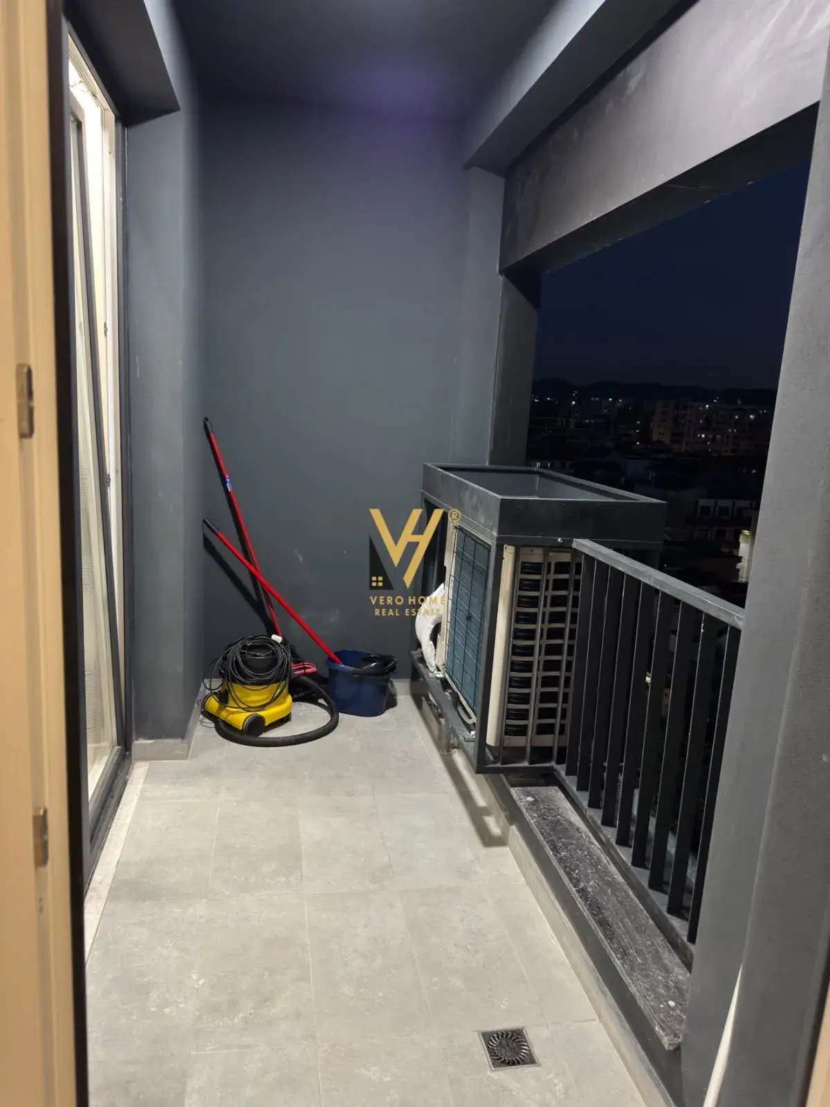 Innenansicht, Wohnung 2+1 zu verkaufen in Tirana