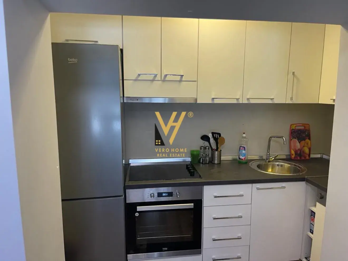 Banjo, apartament 1+1 me qira në Tiranë