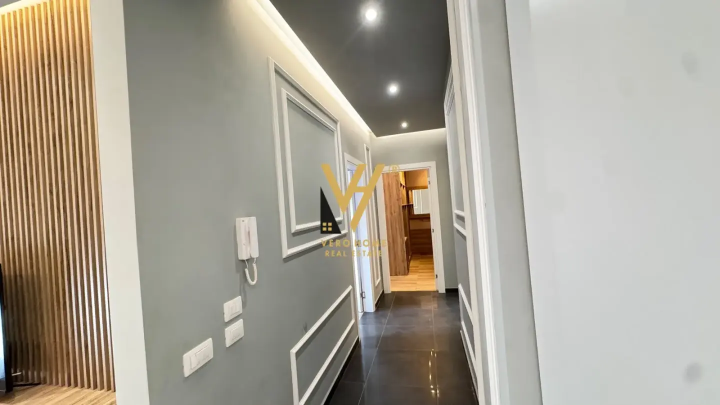 Chambre, appartement 2+1 à louer à Astir, Tirana