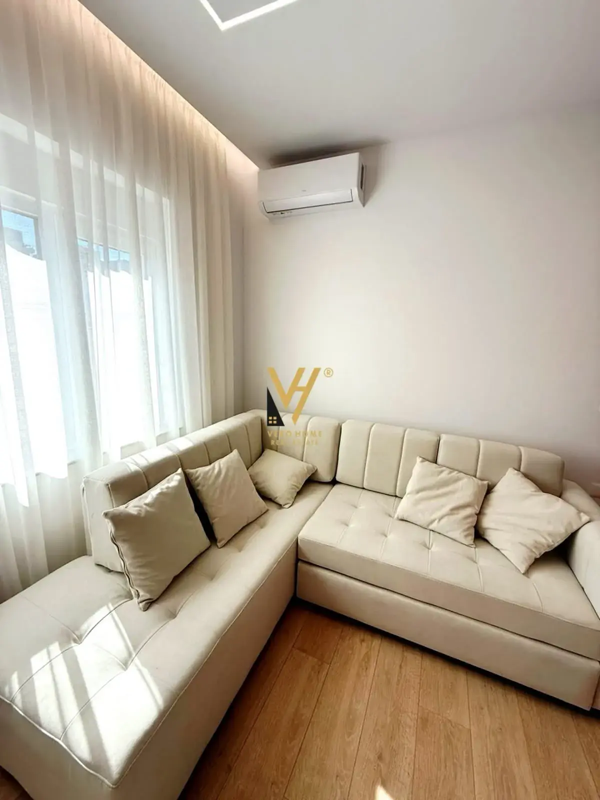 Wohnzimmer, Wohnung 1+1 zu vermieten in Myslym Shyri, Tirana