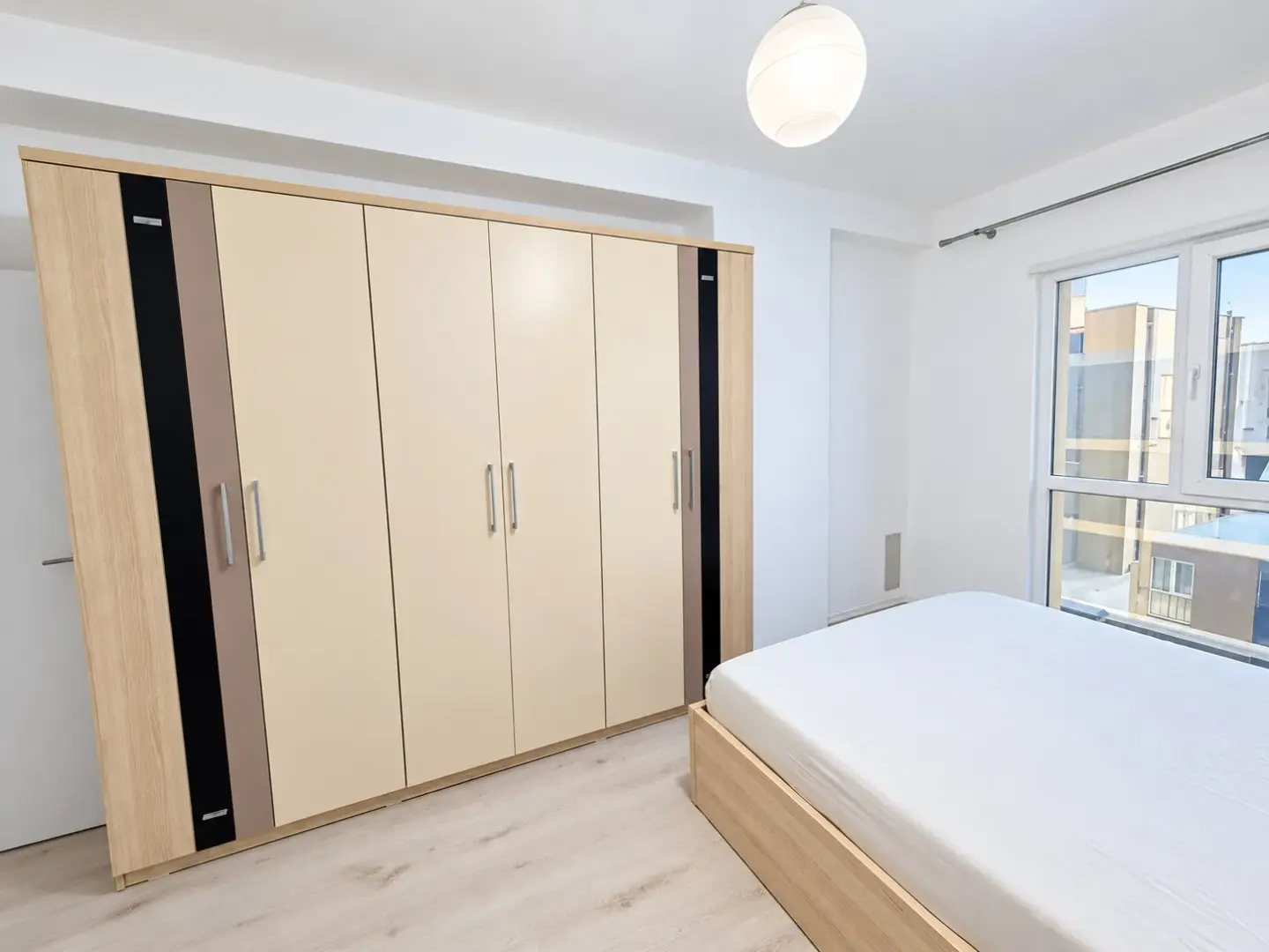 Balcone, appartamento 2+1 in affitto a Tirana
