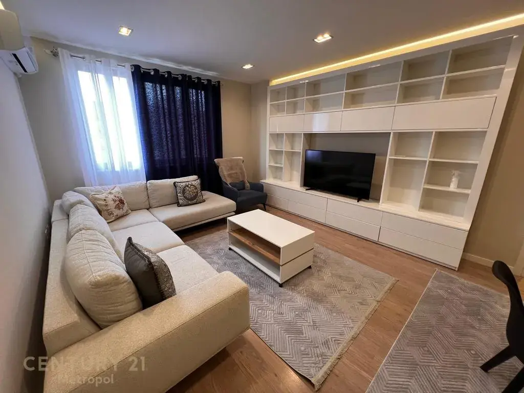 Chambre, appartement 3+1 à louer à Don Bosko, Tirana