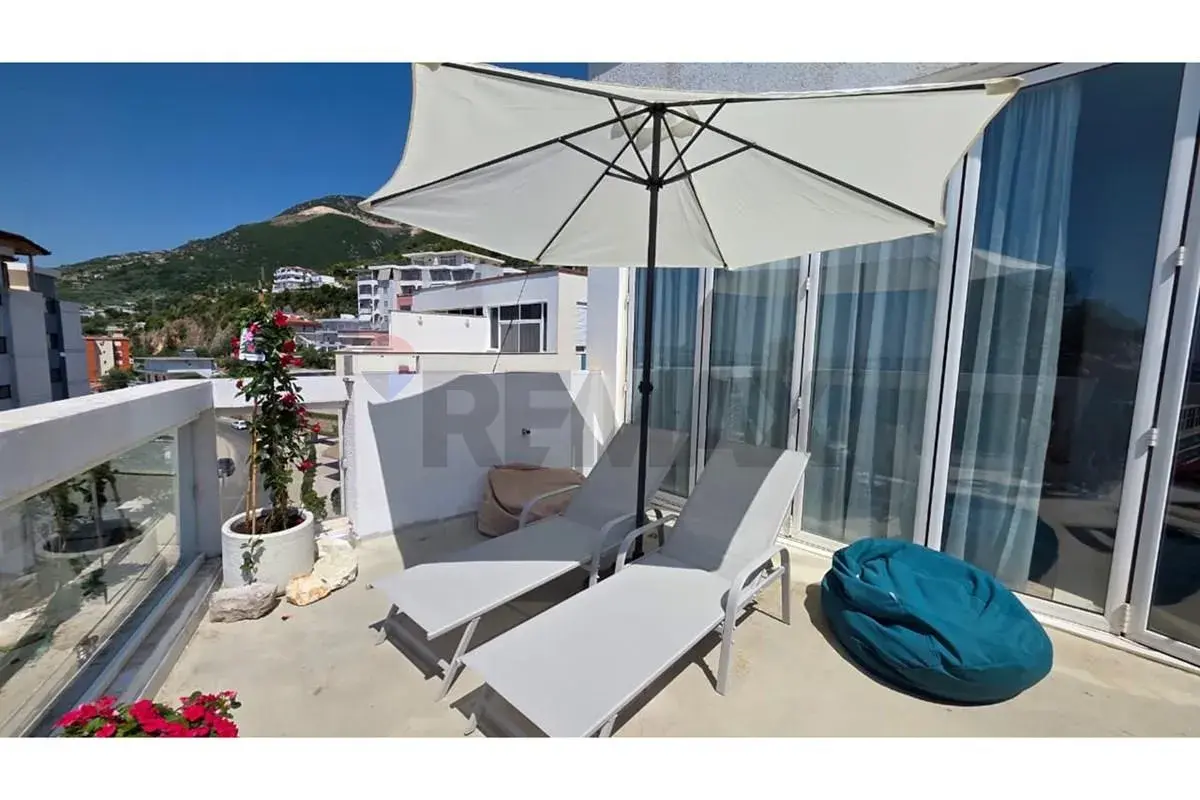 Intérieur, penthouse 2+1 à vendre à Uji i Ftohtë, Vlora