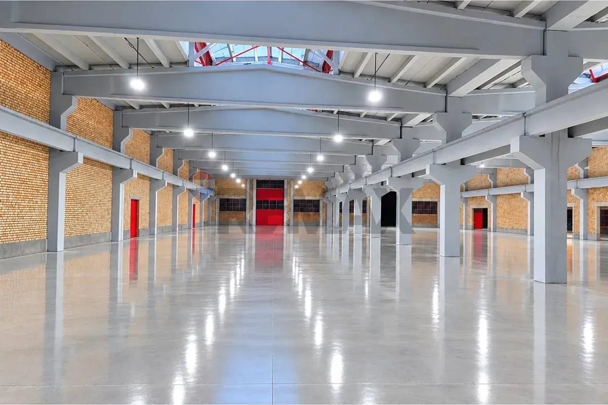 Exterior, 6,000 m² warehouse for rent in Vlora