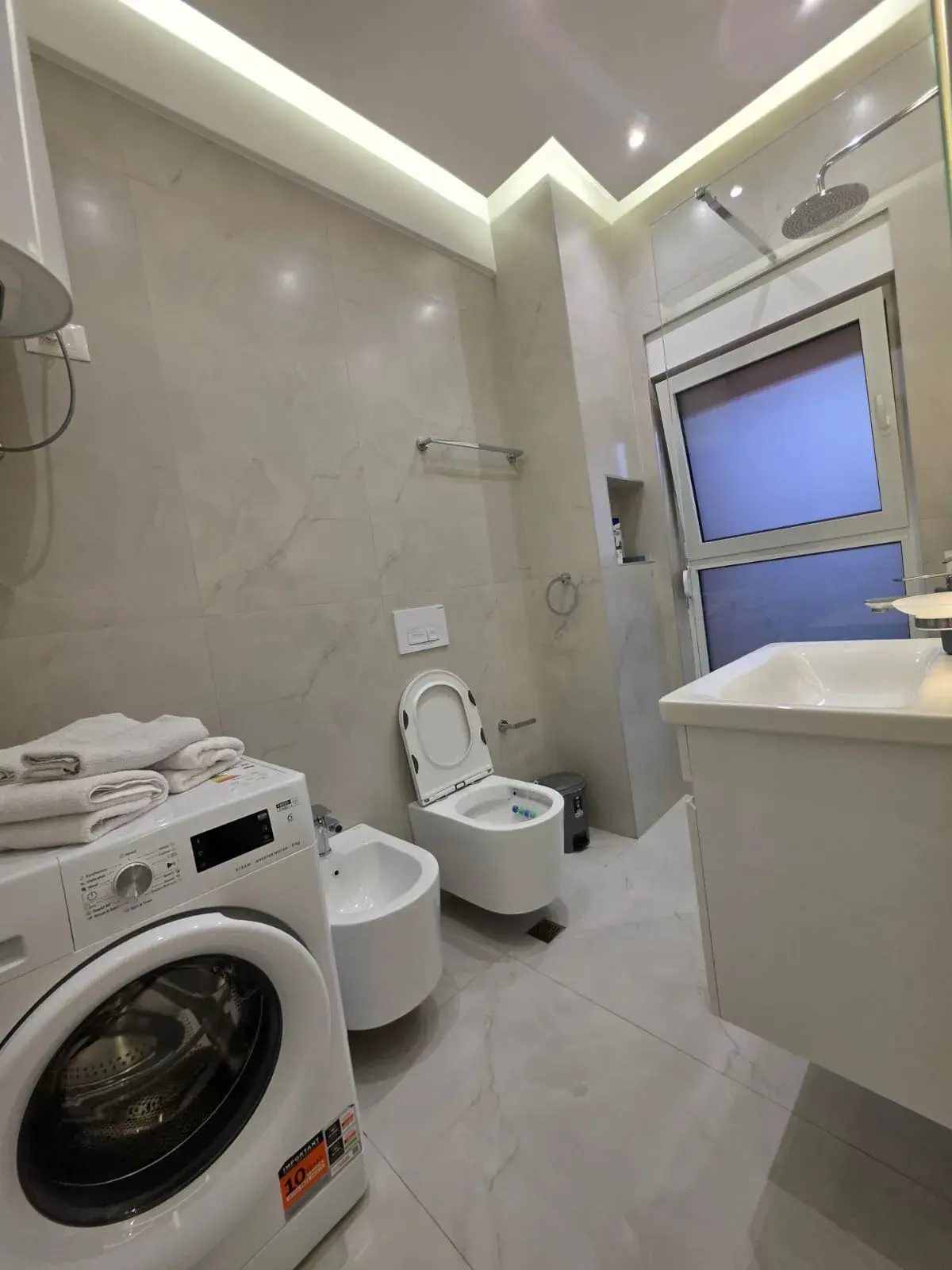 Banjo, apartament 2+1 në shitje në Ali Demi, Tiranë