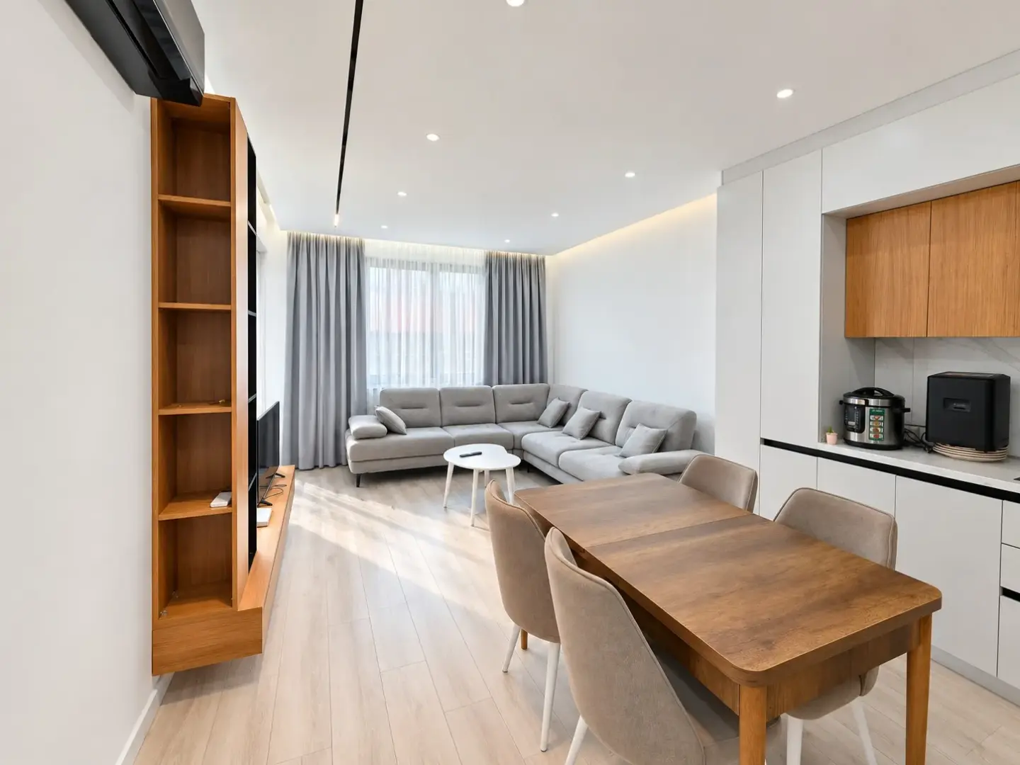 Kitchen, 2+1 apartment for rent in Tirana