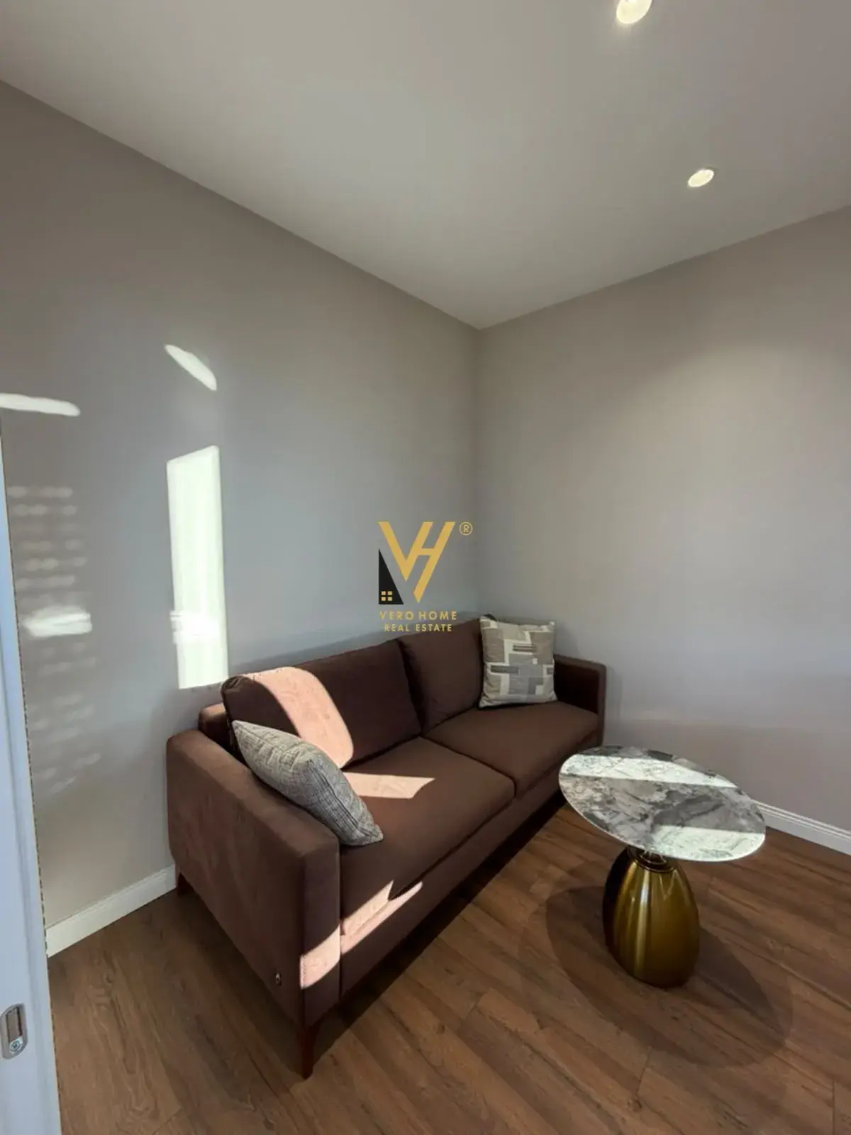 Dhoma e gjumit, apartament 2+1 me qira në Rruga e Elbasanit, Tiranë
