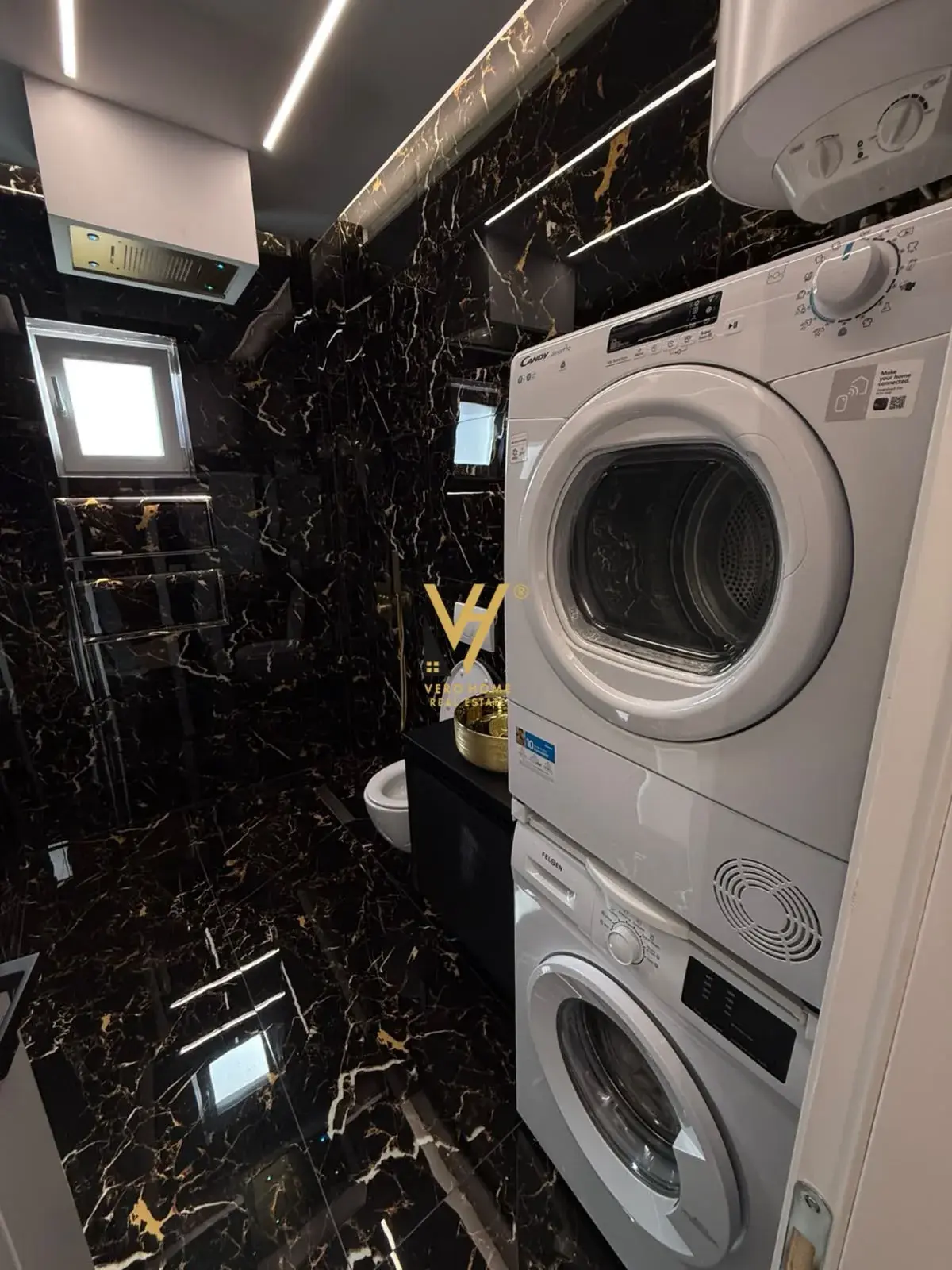 Badezimmer, Wohnung 1+1 zu vermieten in Myslym Shyri, Tirana