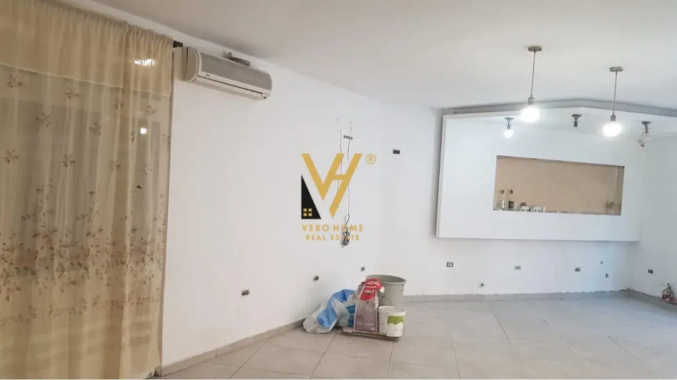 Εσωτερικό, κατάστημα 69 m² προς ενοικίαση στα Τίρανα