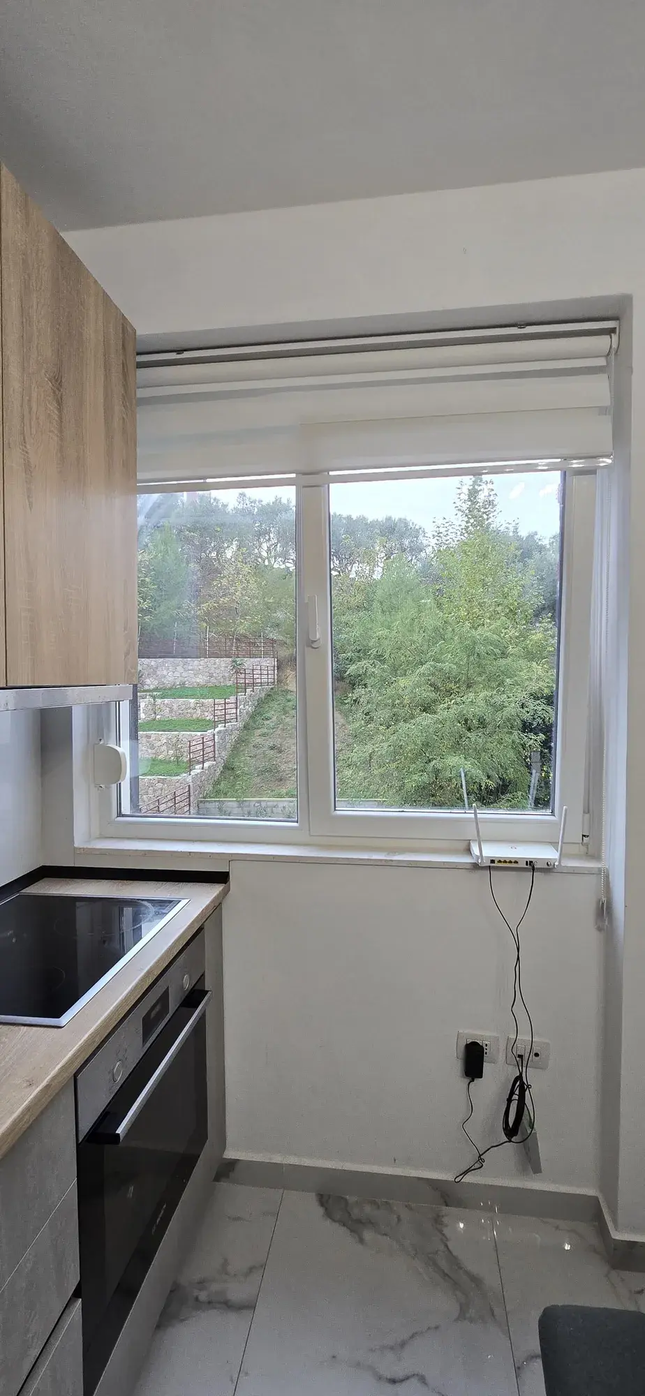 Kuzhina, apartament 2+1 me qira në Liqeni i Thatë, Tiranë