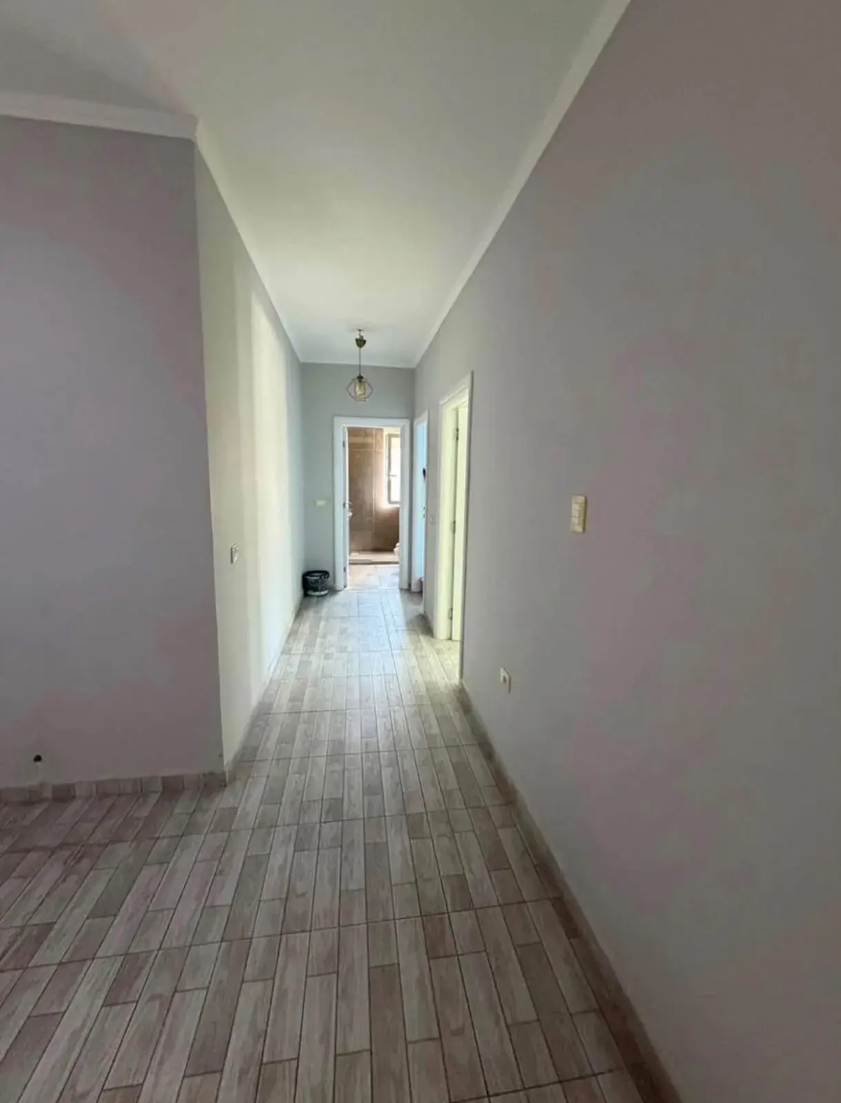 Immeuble, appartement 1+1 à louer à Blloku, Tirana