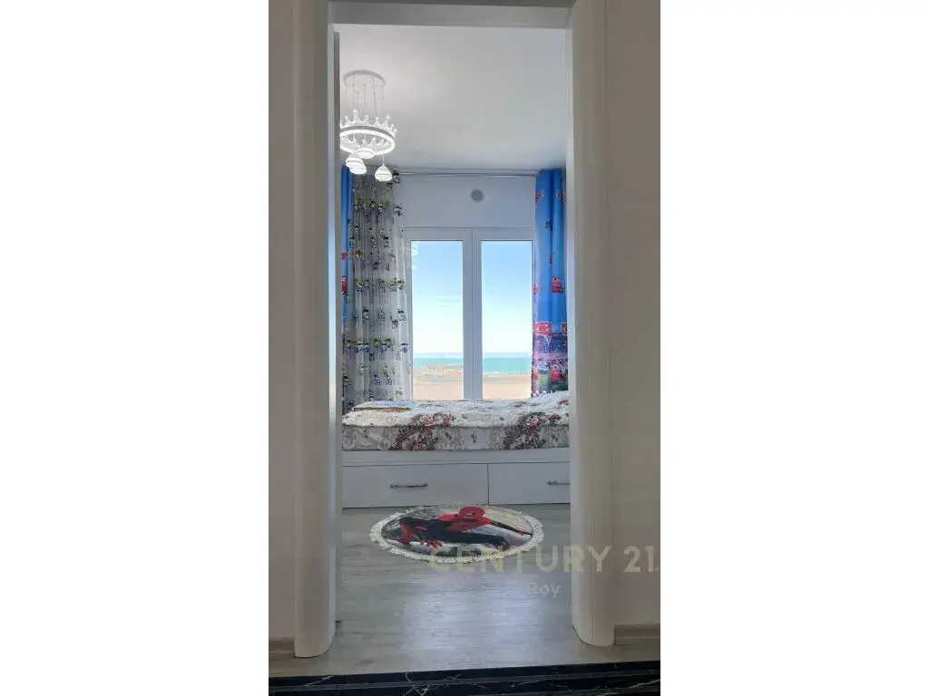 Chambre, villa 4+1 à vendre à Golem