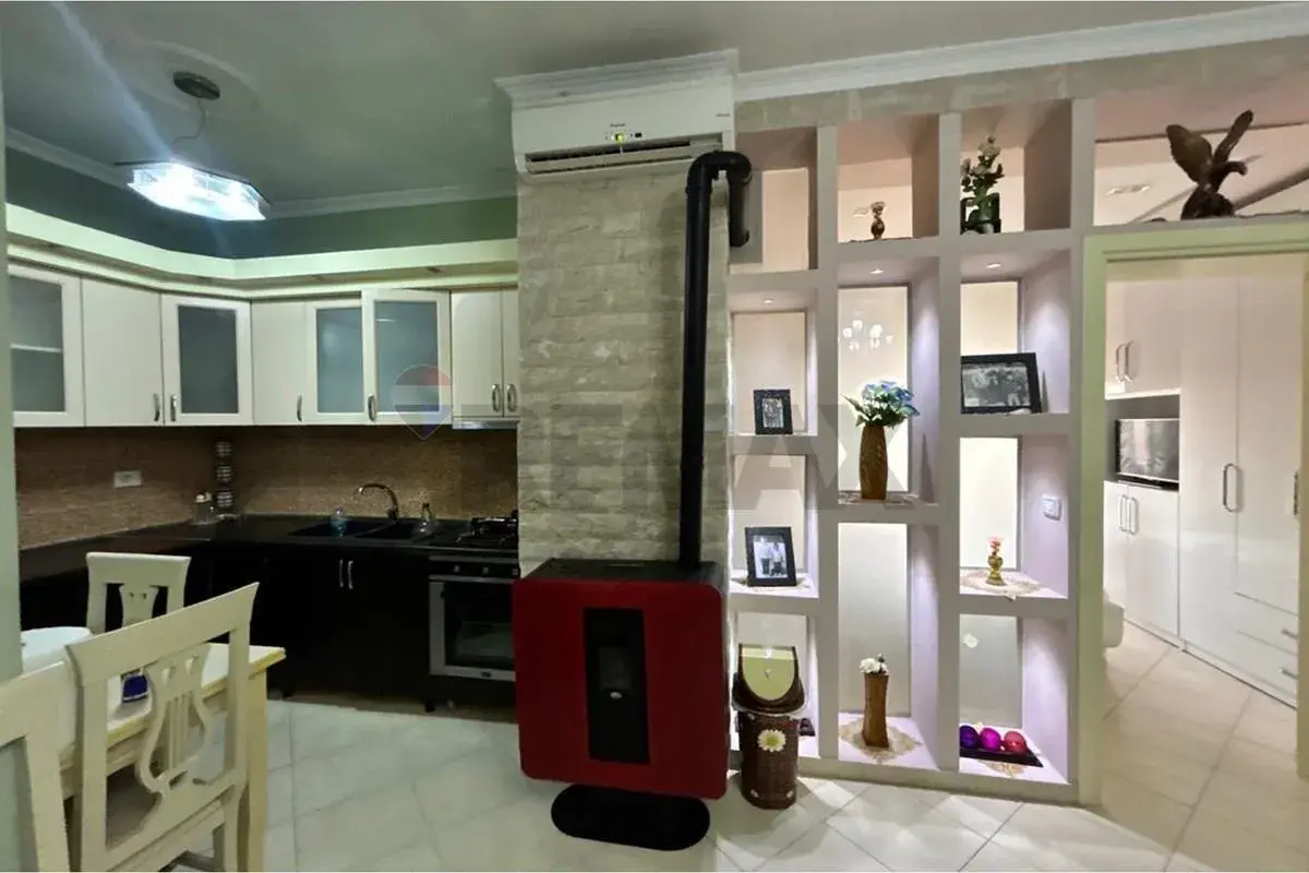 Dhoma e gjumit, apartament 1+1 me qira në Skelë, Vlorë