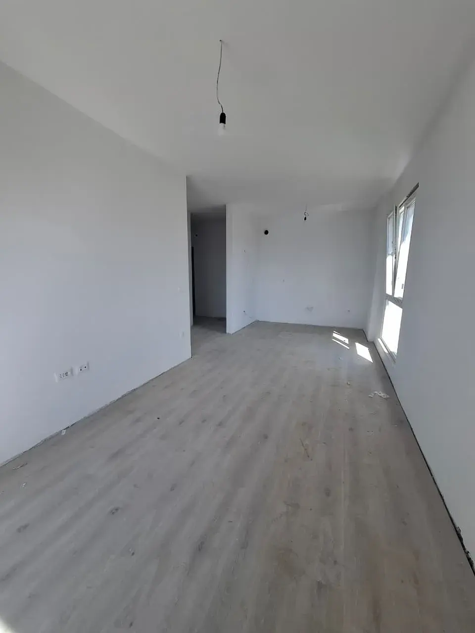 Κτίριο, διαμέρισμα 1+1 προς πώληση στα Τίρανα