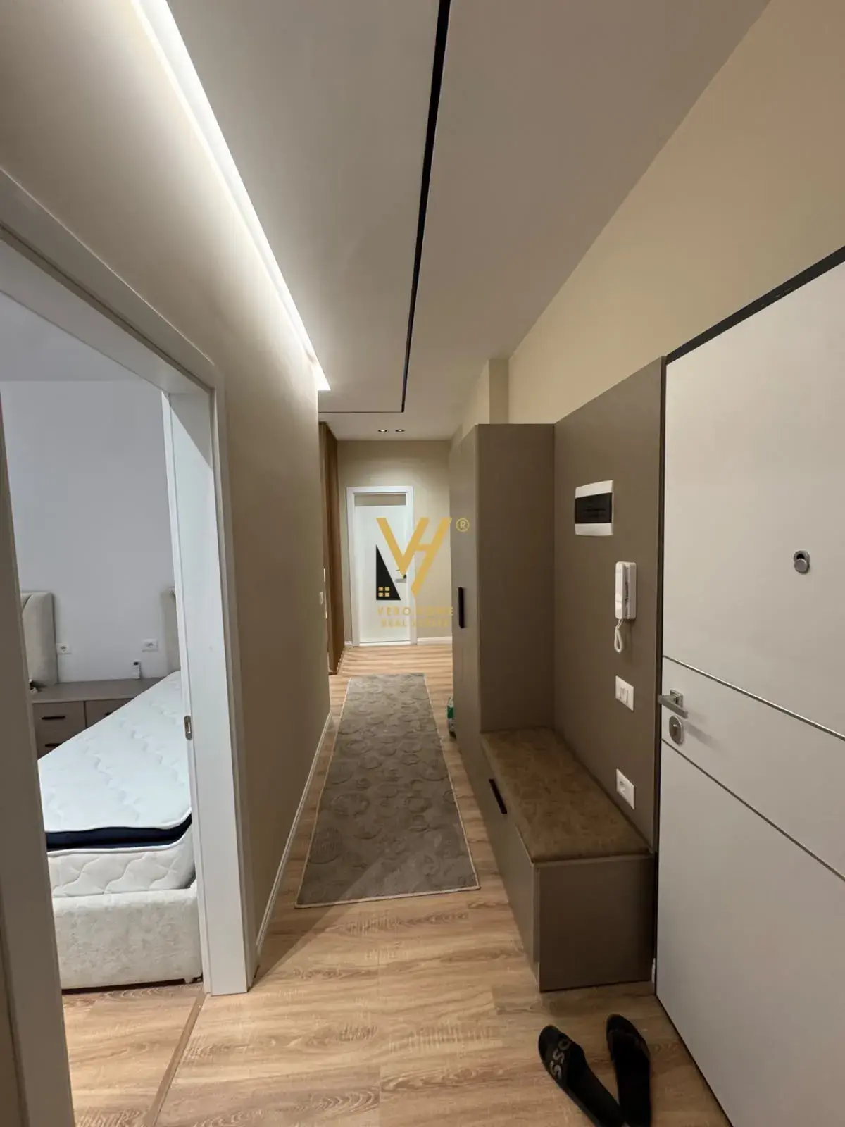 Innenansicht, Wohnung 2+1 zu verkaufen in Tirana