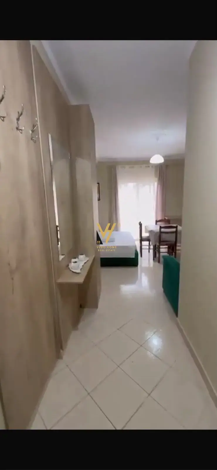Camera da letto, appartamento 1+1 in vendita a Lungomare, Valona