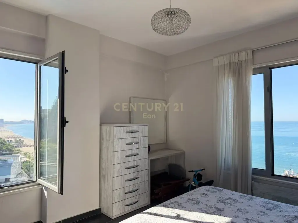 Kuzhina, apartament 2+1 në shitje në Shkëmbi i Kavajës, Durrës