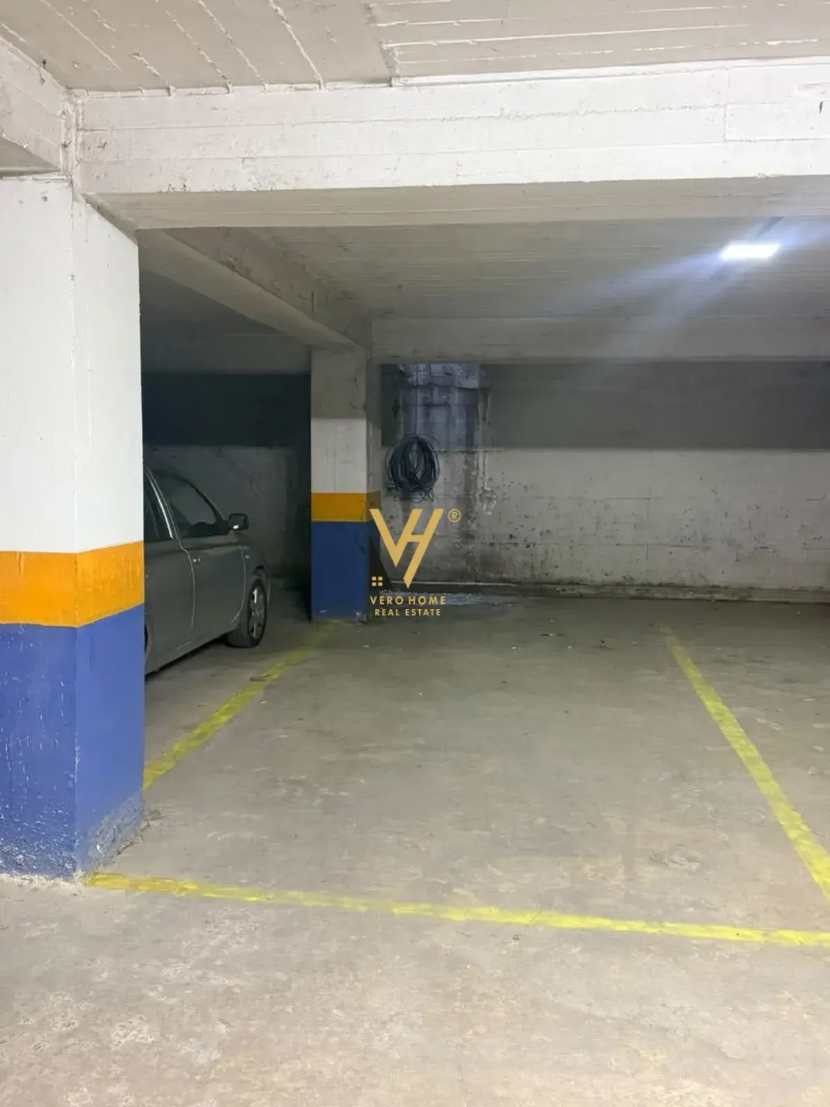 Esterno, magazzino 20 m² in vendita a Rruga e Kavajës, Tirana